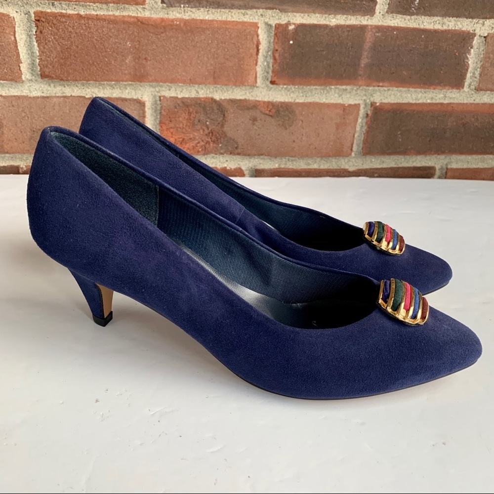New Vintage Joyce suede heeled pump